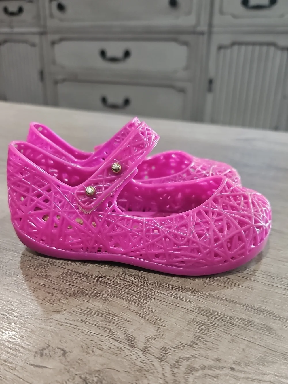 Mini Melissa Girl's Campana hot Pink Cutout Mary Jane Shoes size 6